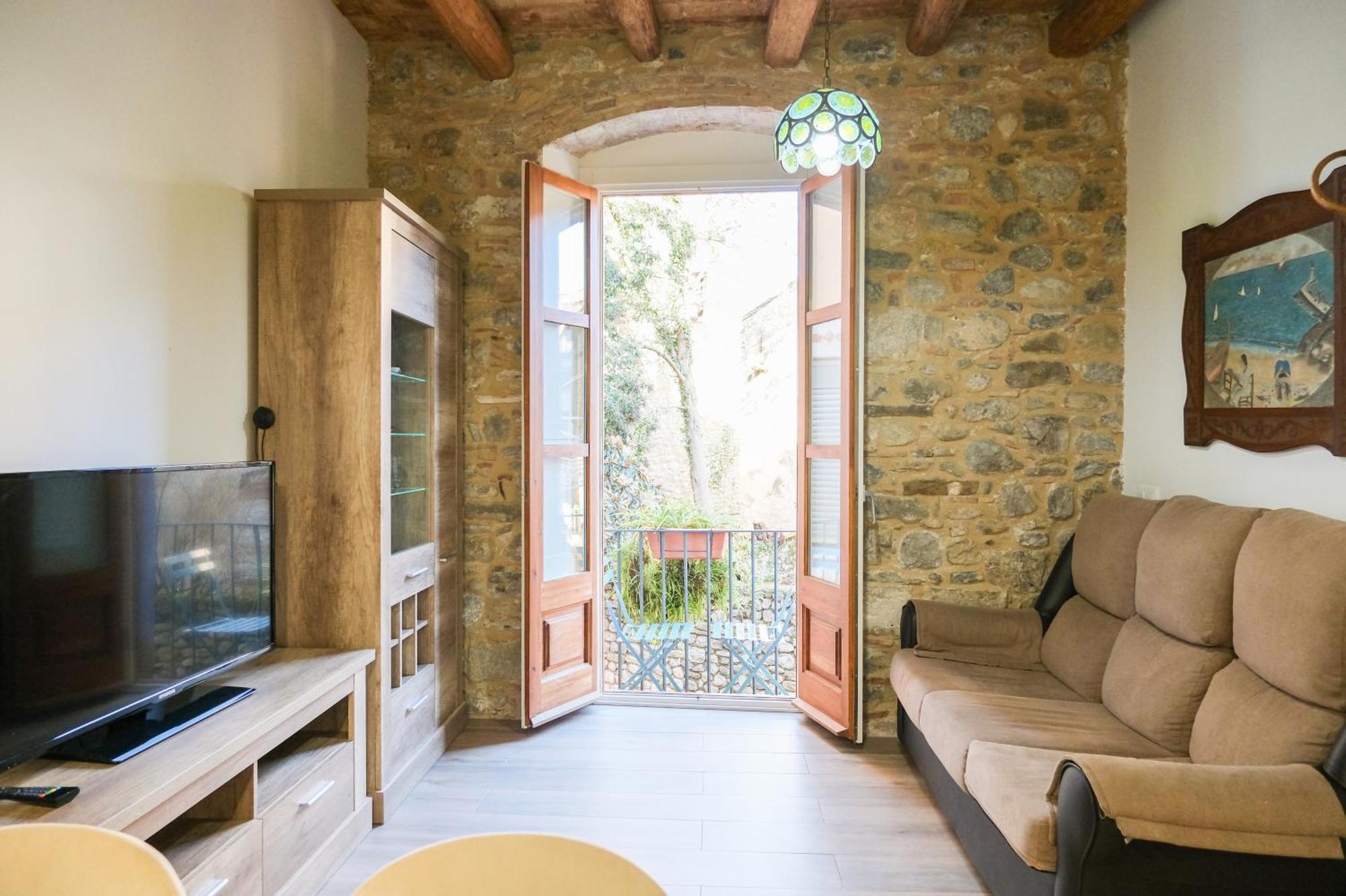 Ganganell Centre Apartamento Con Patio Besalú Exteriör bild